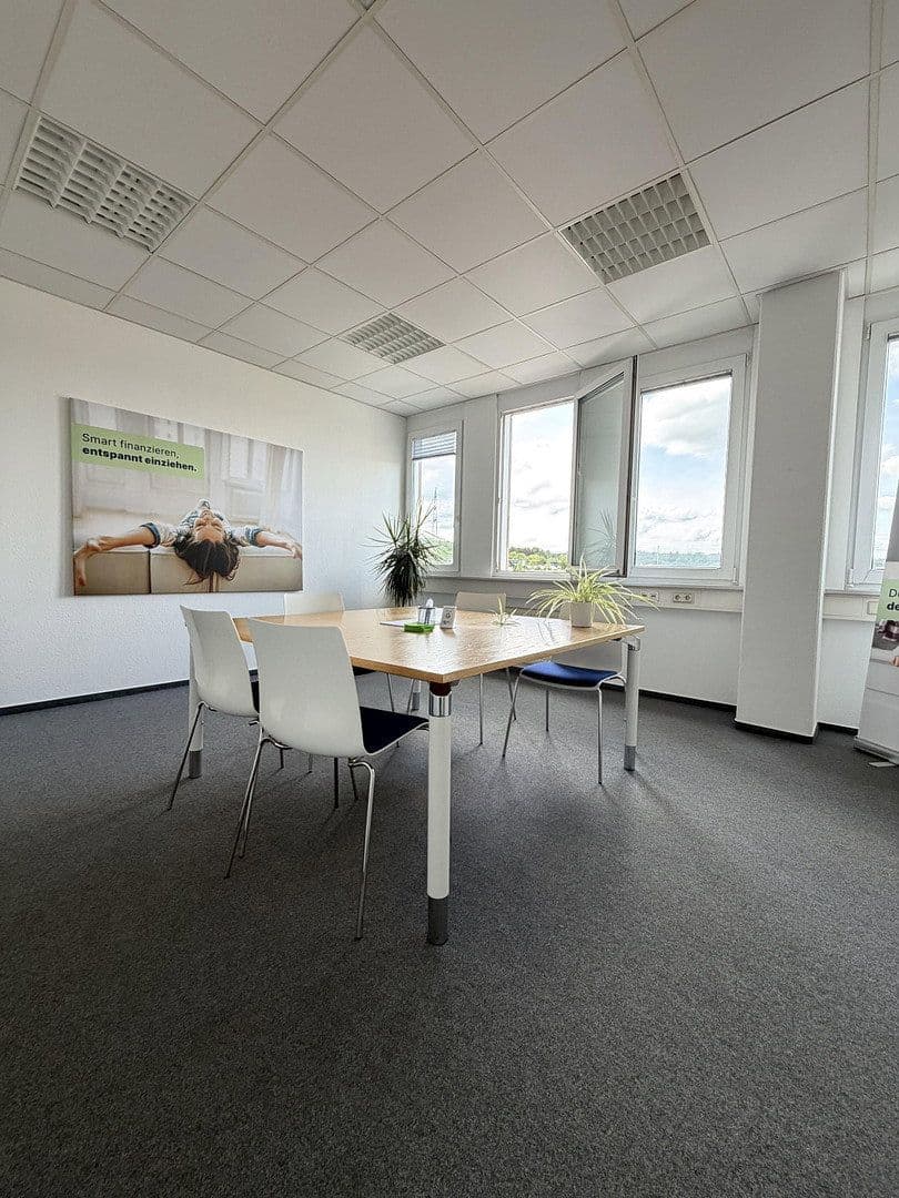 Prenájom kancelárie 174 m², Stuttgarter Straße 41, Pforzheim, Bádensko-Wurttembersko Prenájom kancelárie 174 m², Stuttgarter Straße 41, Pforzheim, Bádensko-Wurttembersko