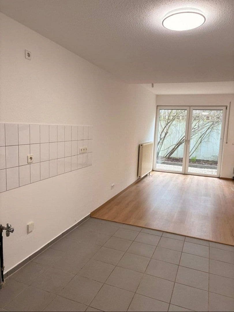 Prenájom bytu 1-izbový 42 m², Fliederweg 9, Landsberg, Sasko-Anhaltsko Prenájom bytu 1-izbový 42 m², Fliederweg 9, Landsberg, Sasko-Anhaltsko