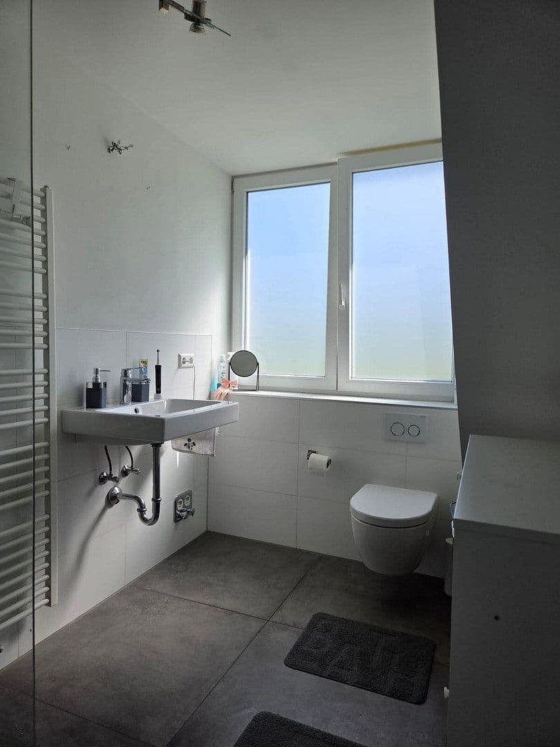 Prenájom bytu 1-izbový 45 m², Weinstadt, Bádensko-Wurttembersko Prenájom bytu 1-izbový 45 m², Weinstadt, Bádensko-Wurttembersko