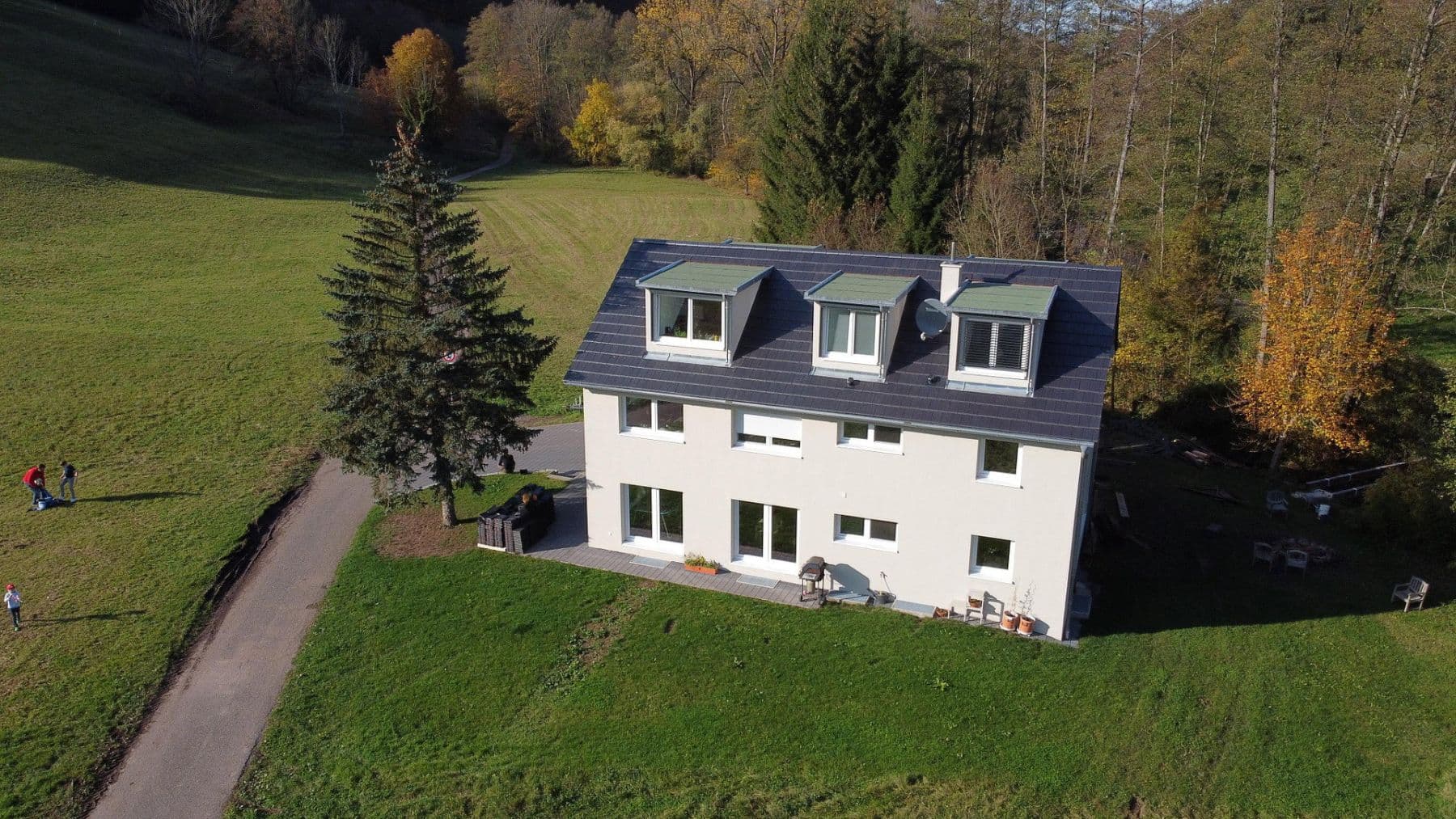 Prenájom bytu 1-izbový 45 m², Weinstadt, Bádensko-Wurttembersko Prenájom bytu 1-izbový 45 m², Weinstadt, Bádensko-Wurttembersko