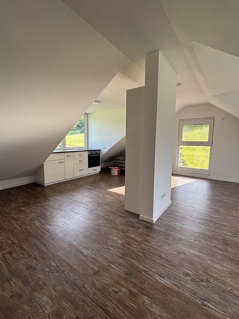 Prenájom bytu 1-izbový 45 m², Weinstadt, Bádensko-Wurttembersko Prenájom bytu 1-izbový 45 m², Weinstadt, Bádensko-Wurttembersko