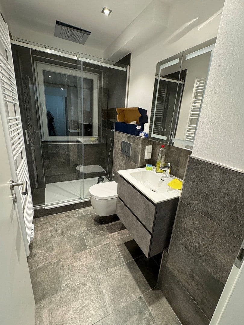 Prenájom bytu 3-izbový 58 m², Sigmund-Freud-Straße 43, Frankfurt am Main, Hesensko Prenájom bytu 3-izbový 58 m², Sigmund-Freud-Straße 43, Frankfurt am Main, Hesensko