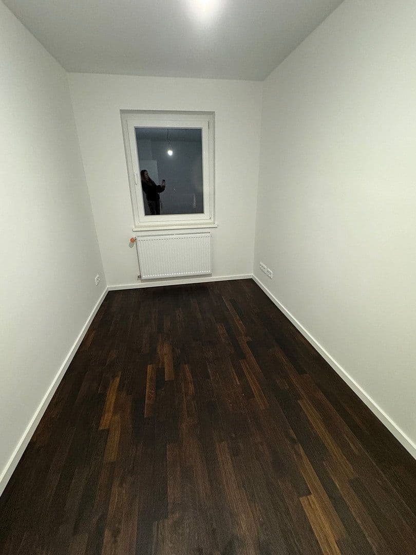 Prenájom bytu 3-izbový 58 m², Sigmund-Freud-Straße 43, Frankfurt am Main, Hesensko Prenájom bytu 3-izbový 58 m², Sigmund-Freud-Straße 43, Frankfurt am Main, Hesensko