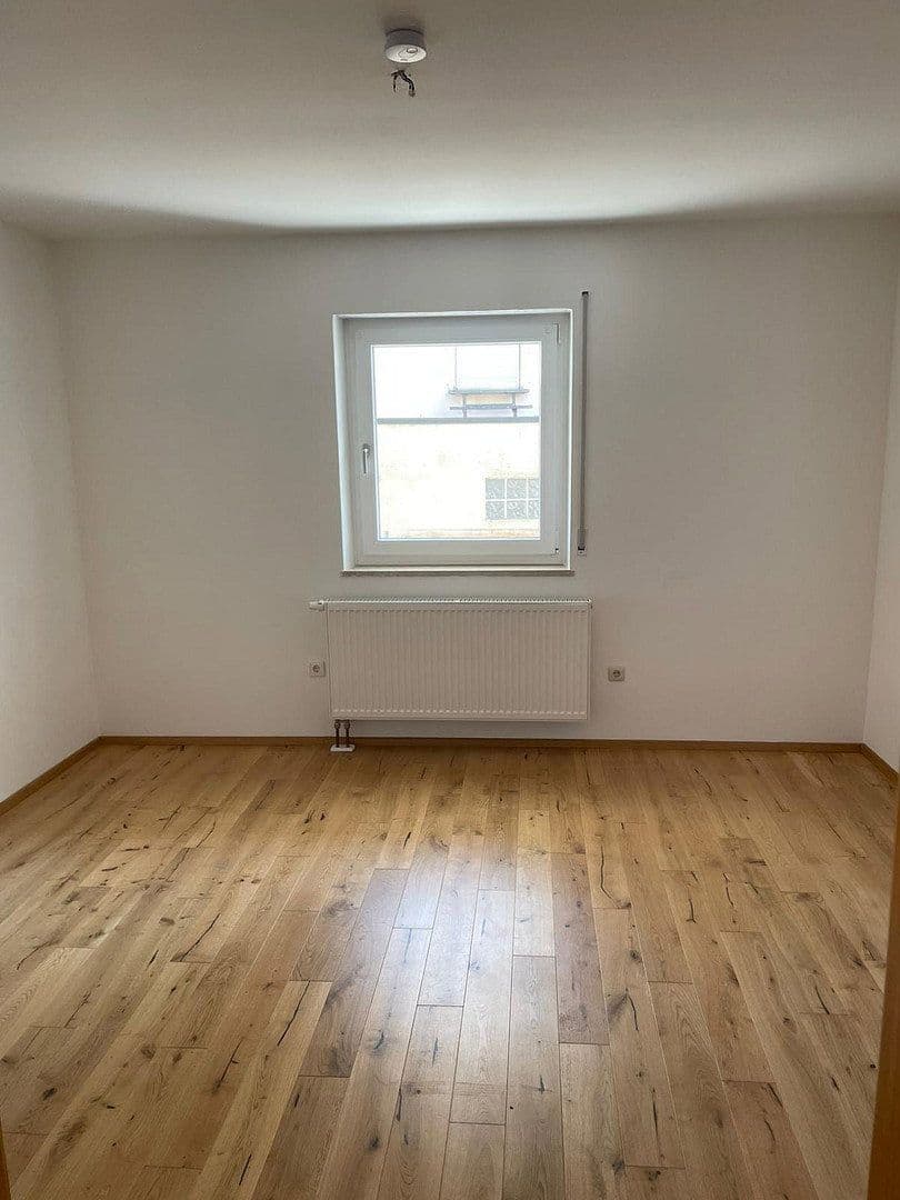 Prenájom bytu 3-izbový 89 m², Ricca Bona Strasse 3, Wallersdorf, Bavorsko Prenájom bytu 3-izbový 89 m², Ricca Bona Strasse 3, Wallersdorf, Bavorsko