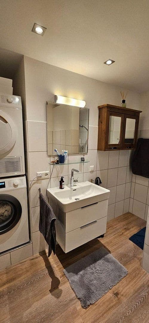 Prenájom bytu 2-izbový 39 m², Erlangen, Bavorsko Prenájom bytu 2-izbový 39 m², Erlangen, Bavorsko