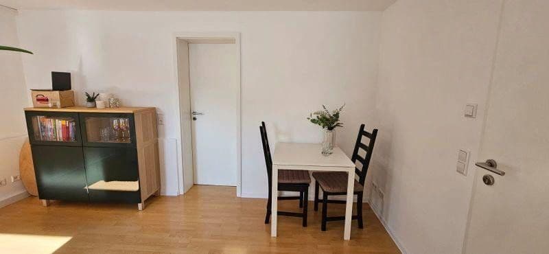 Prenájom bytu 2-izbový 39 m², Erlangen, Bavorsko Prenájom bytu 2-izbový 39 m², Erlangen, Bavorsko