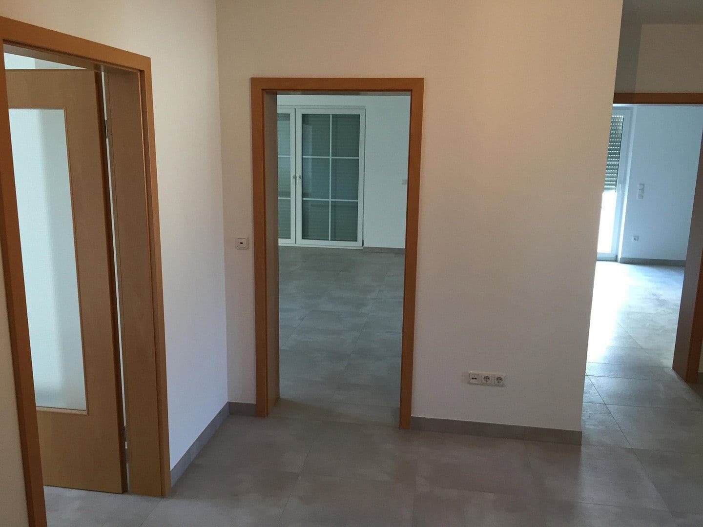 Prenájom bytu 3-izbový 115 m², Markt Schwaben, Bavorsko Prenájom bytu 3-izbový 115 m², Markt Schwaben, Bavorsko