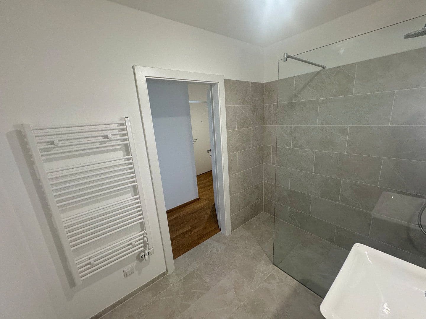 Prenájom bytu 1-izbový 46 m², Altmannsdorfer Straße 192, Wien, Viedeň Prenájom bytu 1-izbový 46 m², Altmannsdorfer Straße 192, Wien, Viedeň
