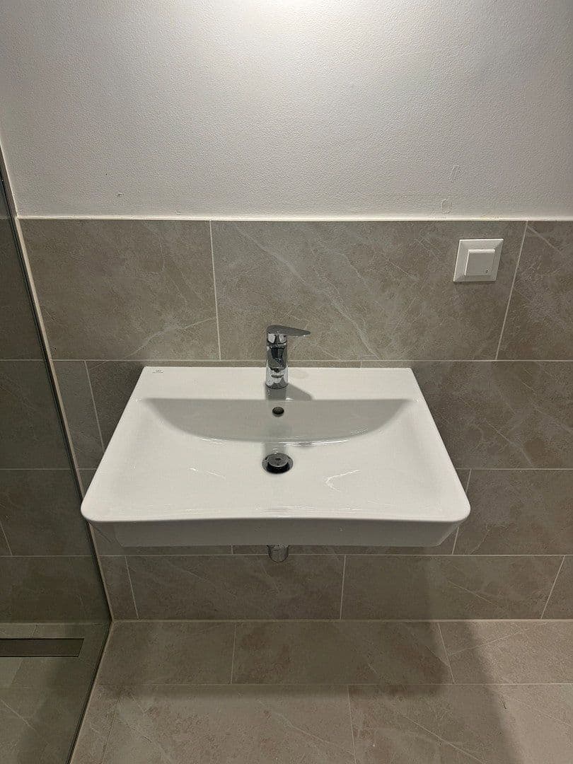 Prenájom bytu 1-izbový 46 m², Altmannsdorfer Straße 192, Wien, Viedeň Prenájom bytu 1-izbový 46 m², Altmannsdorfer Straße 192, Wien, Viedeň
