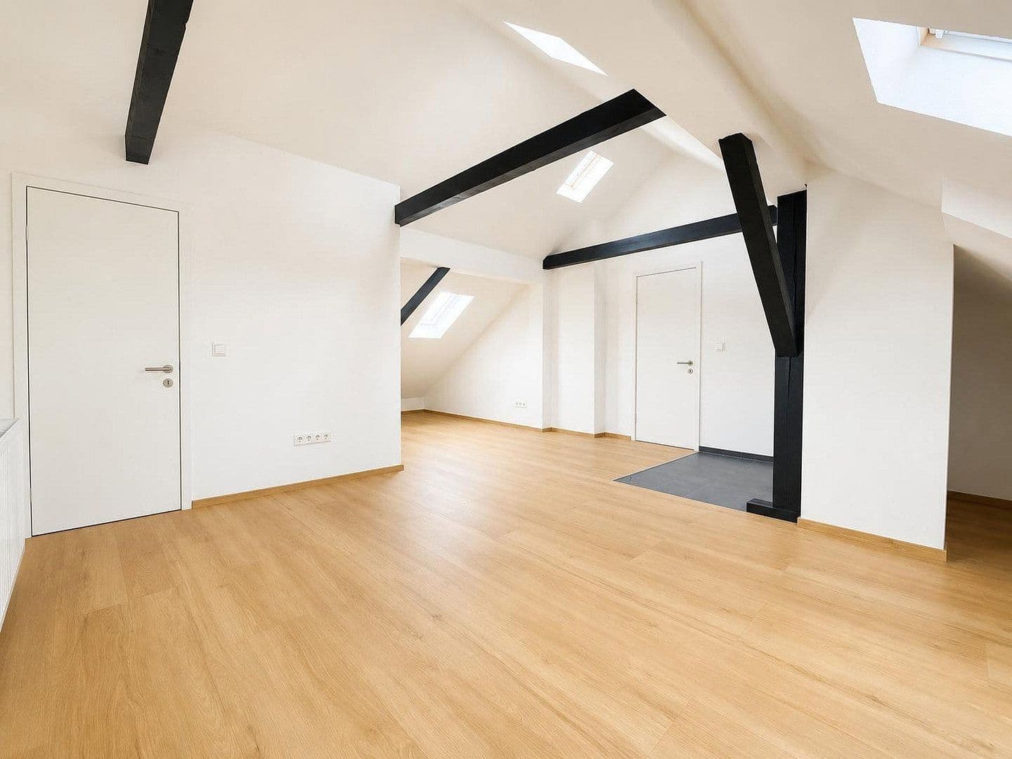 Predaj domu 192 m², pozemek 649 m², Friedrich-Ebert-Straße 68, Erzhausen, Hesensko Predaj domu 192 m², pozemek 649 m², Friedrich-Ebert-Straße 68, Erzhausen, Hesensko
