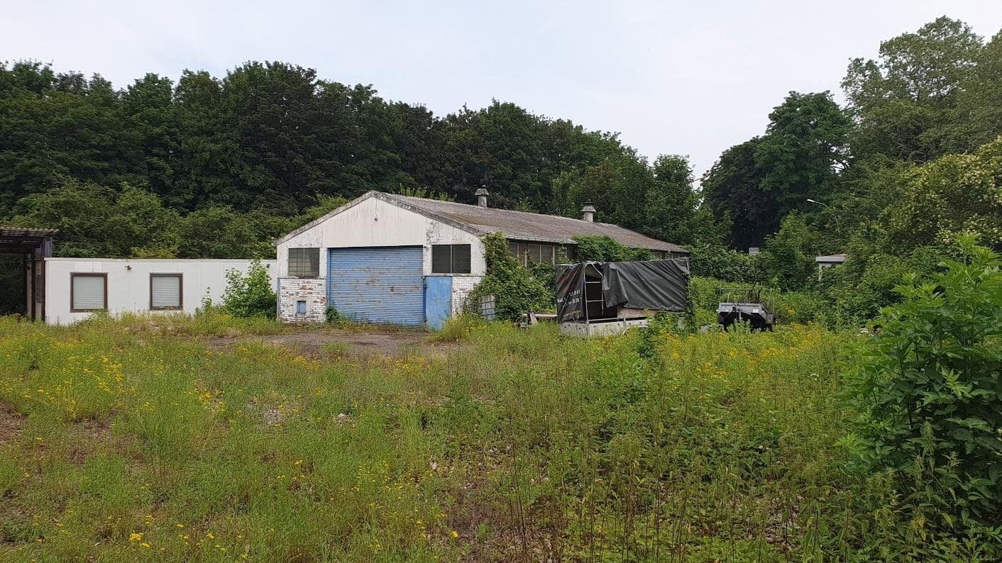 Predaj nebytového priestoru 4.143 m², Duisburg, Severné Porýnie - Westfálsko Predaj nebytového priestoru 4.143 m², Duisburg, Severné Porýnie - Westfálsko