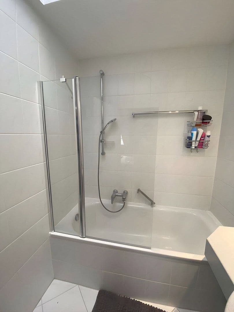 Prenájom bytu 3-izbový 68 m², Königsteiner Straße 218a, Bad Soden am Taunus, Hesensko Prenájom bytu 3-izbový 68 m², Königsteiner Straße 218a, Bad Soden am Taunus, Hesensko