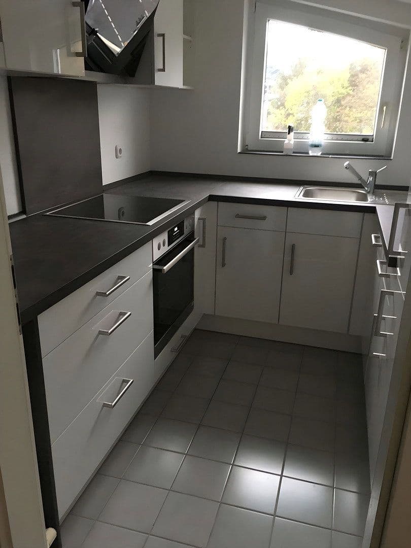 Prenájom bytu 3-izbový 68 m², Königsteiner Straße 218a, Bad Soden am Taunus, Hesensko Prenájom bytu 3-izbový 68 m², Königsteiner Straße 218a, Bad Soden am Taunus, Hesensko