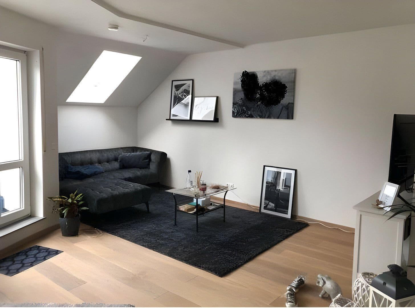 Prenájom bytu 3-izbový 68 m², Königsteiner Straße 218a, Bad Soden am Taunus, Hesensko Prenájom bytu 3-izbový 68 m², Königsteiner Straße 218a, Bad Soden am Taunus, Hesensko