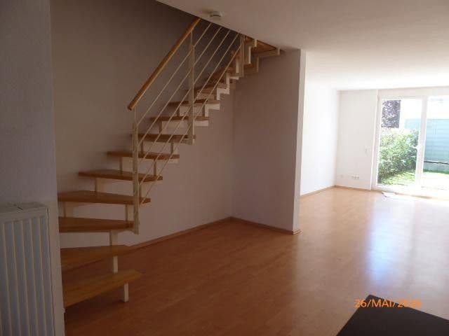 Predaj domu 145 m², pozemek 208 m², Am weißkirchener Berg 3a, Frankfurt, Hesensko Predaj domu 145 m², pozemek 208 m², Am weißkirchener Berg 3a, Frankfurt, Hesensko
