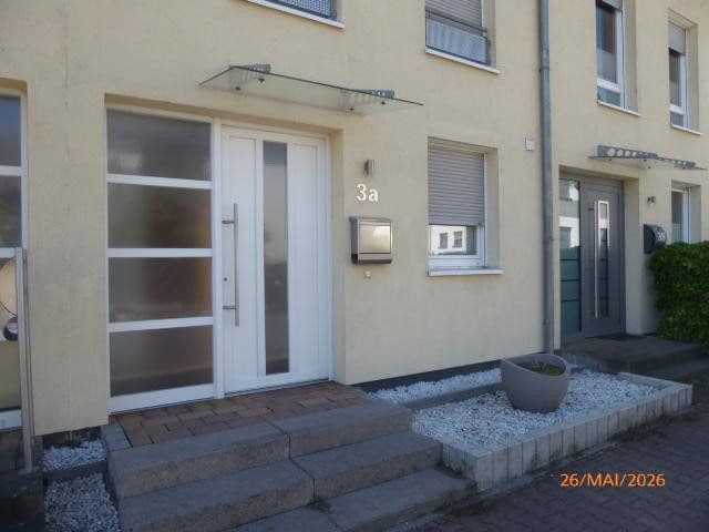 Predaj domu 145 m², pozemek 208 m², Am weißkirchener Berg 3a, Frankfurt, Hesensko Predaj domu 145 m², pozemek 208 m², Am weißkirchener Berg 3a, Frankfurt, Hesensko
