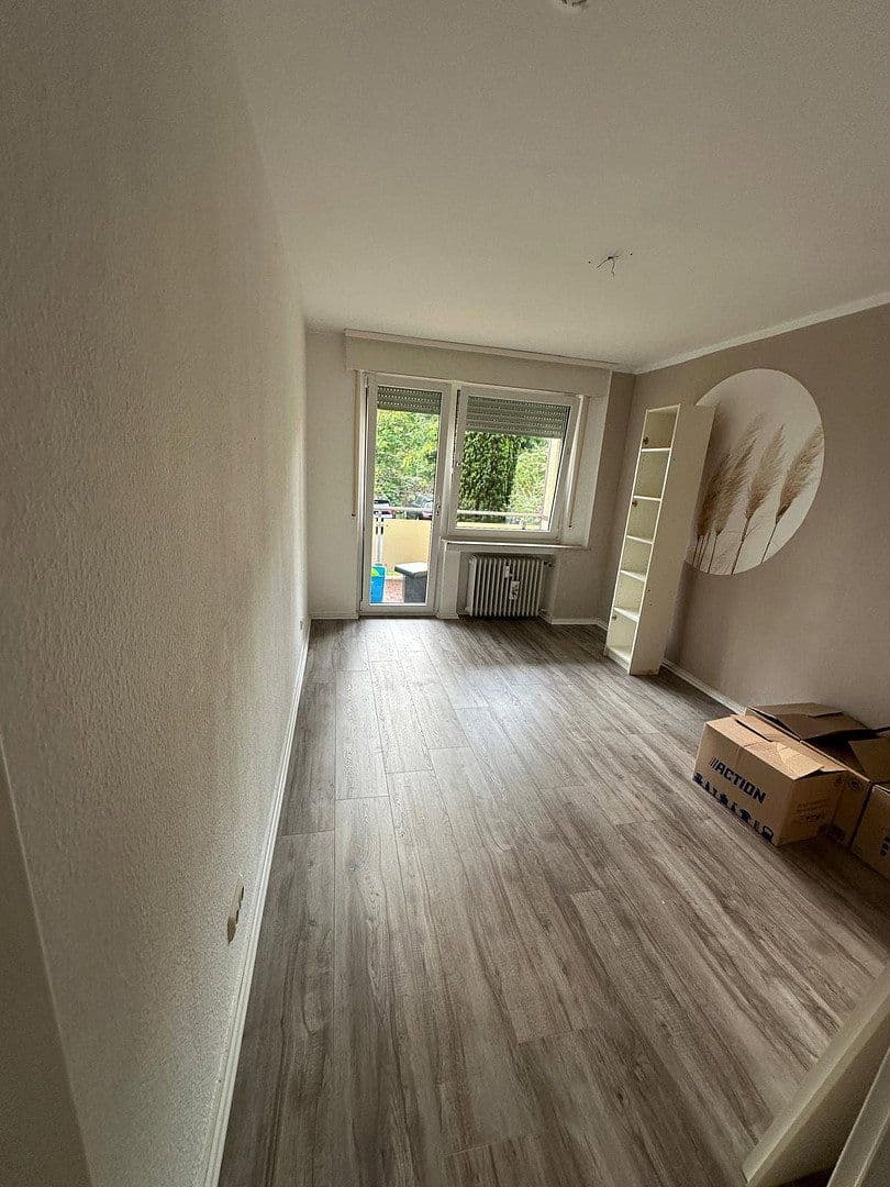 Prenájom bytu 3-izbový 80 m², Offenbach, Hesensko Prenájom bytu 3-izbový 80 m², Offenbach, Hesensko