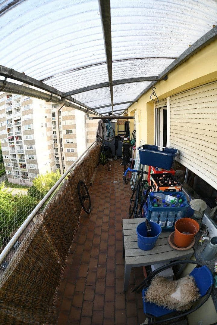 Prenájom bytu 3-izbový 80 m², Offenbach, Hesensko Prenájom bytu 3-izbový 80 m², Offenbach, Hesensko