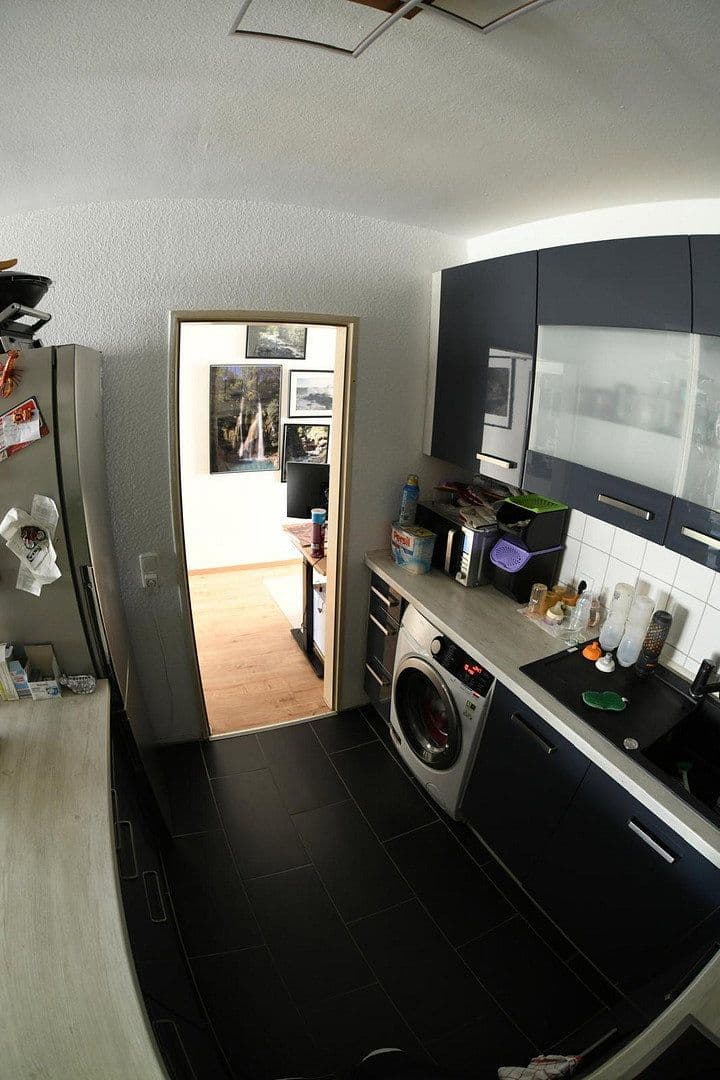 Prenájom bytu 3-izbový 80 m², Offenbach, Hesensko Prenájom bytu 3-izbový 80 m², Offenbach, Hesensko
