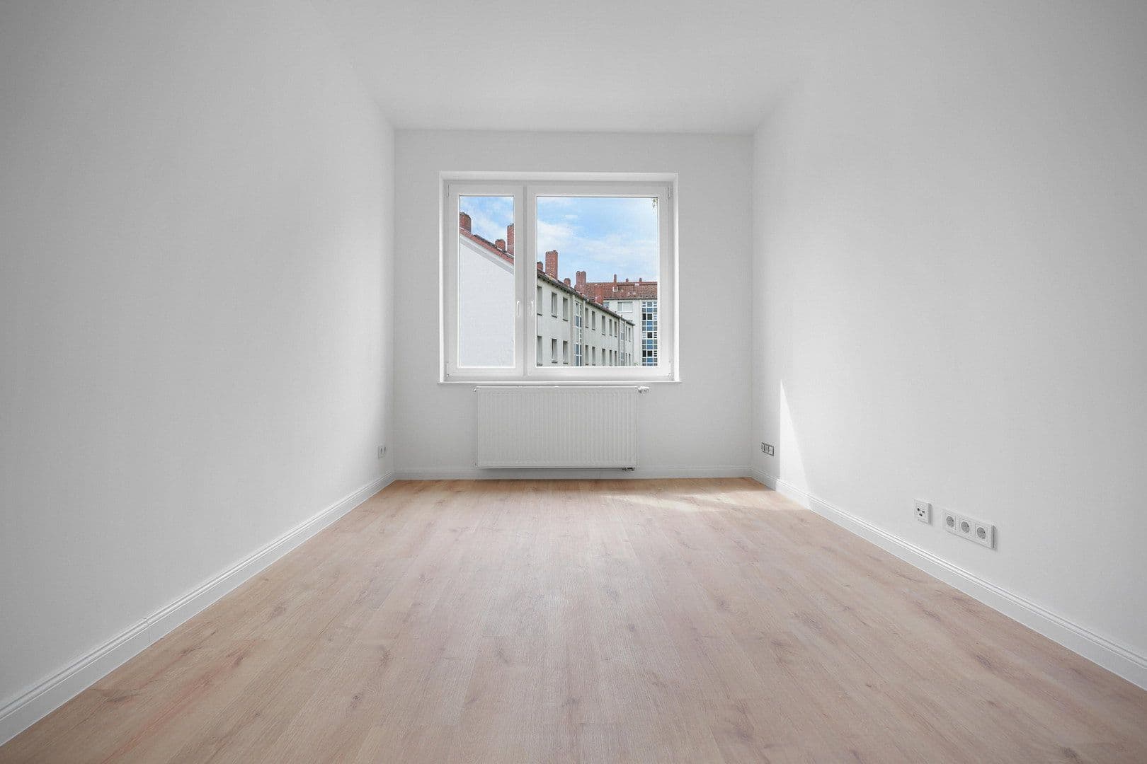 Prenájom bytu 3-izbový 63 m², Waßmannstr. 9, Hannover, Dolné Sasko Prenájom bytu 3-izbový 63 m², Waßmannstr. 9, Hannover, Dolné Sasko