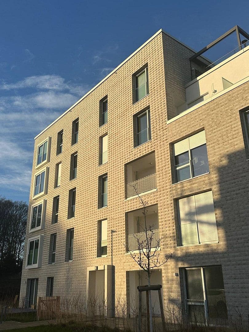 Prenájom bytu 3-izbový 98 m², Minna-Cauer-Strasse 2, Bremen, Brémy Prenájom bytu 3-izbový 98 m², Minna-Cauer-Strasse 2, Bremen, Brémy