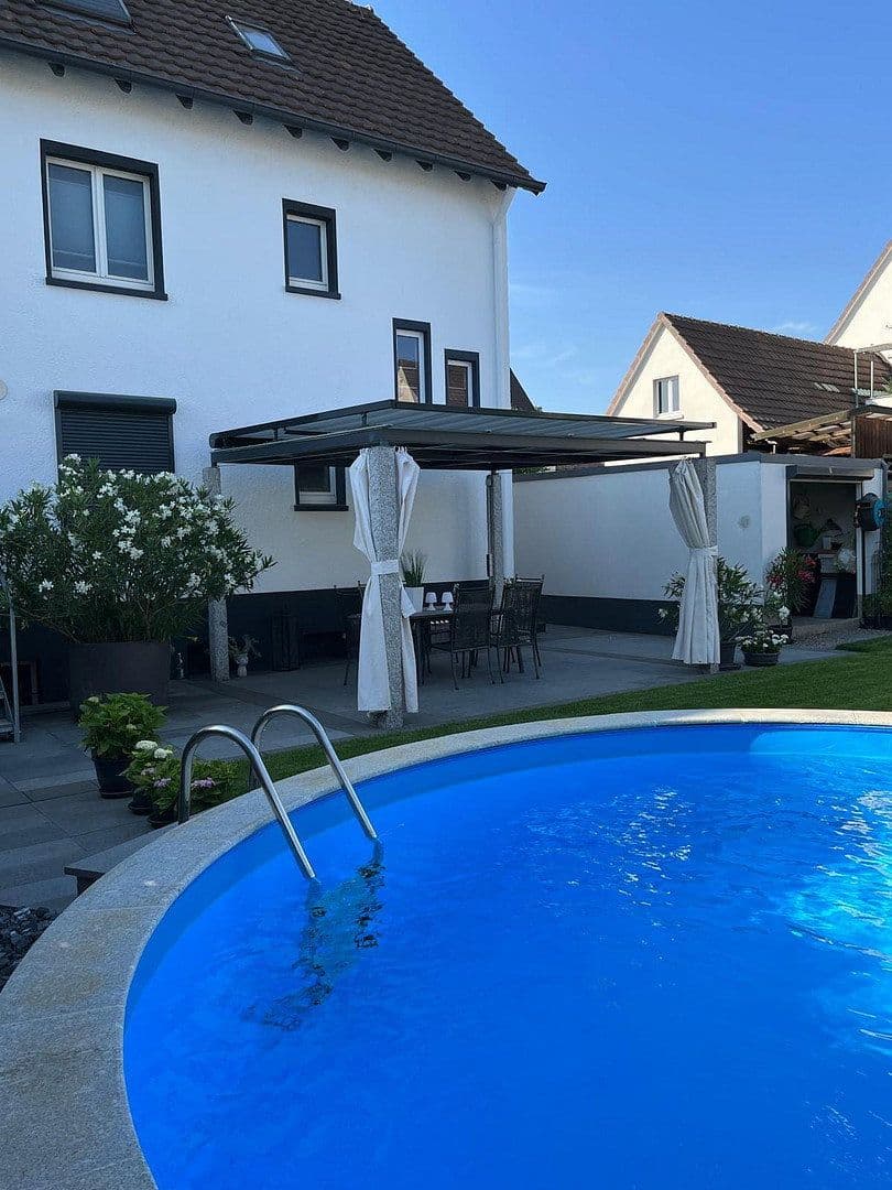 Predaj domu 136 m², pozemek 356 m², Gempenstraße, 3, Weil am Rhein, Bádensko-Wurttembersko Predaj domu 136 m², pozemek 356 m², Gempenstraße, 3, Weil am Rhein, Bádensko-Wurttembersko