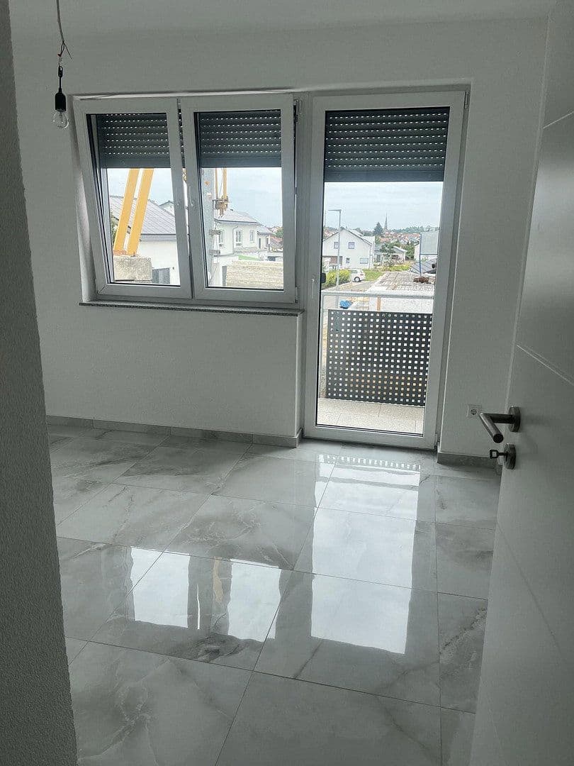 Prenájom bytu 4-izbový 130 m², Kastanienring 53, Bad Rappenau, Bádensko-Wurttembersko Prenájom bytu 4-izbový 130 m², Kastanienring 53, Bad Rappenau, Bádensko-Wurttembersko