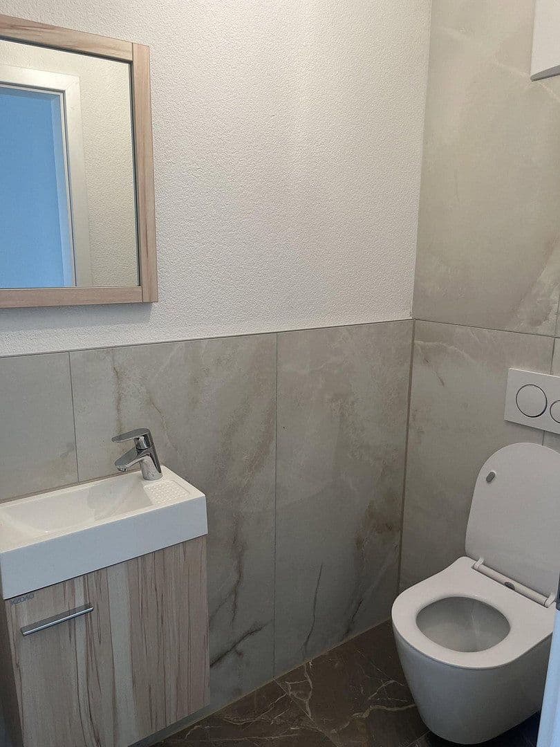 Prenájom bytu 4-izbový 130 m², Kastanienring 53, Bad Rappenau, Bádensko-Wurttembersko Prenájom bytu 4-izbový 130 m², Kastanienring 53, Bad Rappenau, Bádensko-Wurttembersko