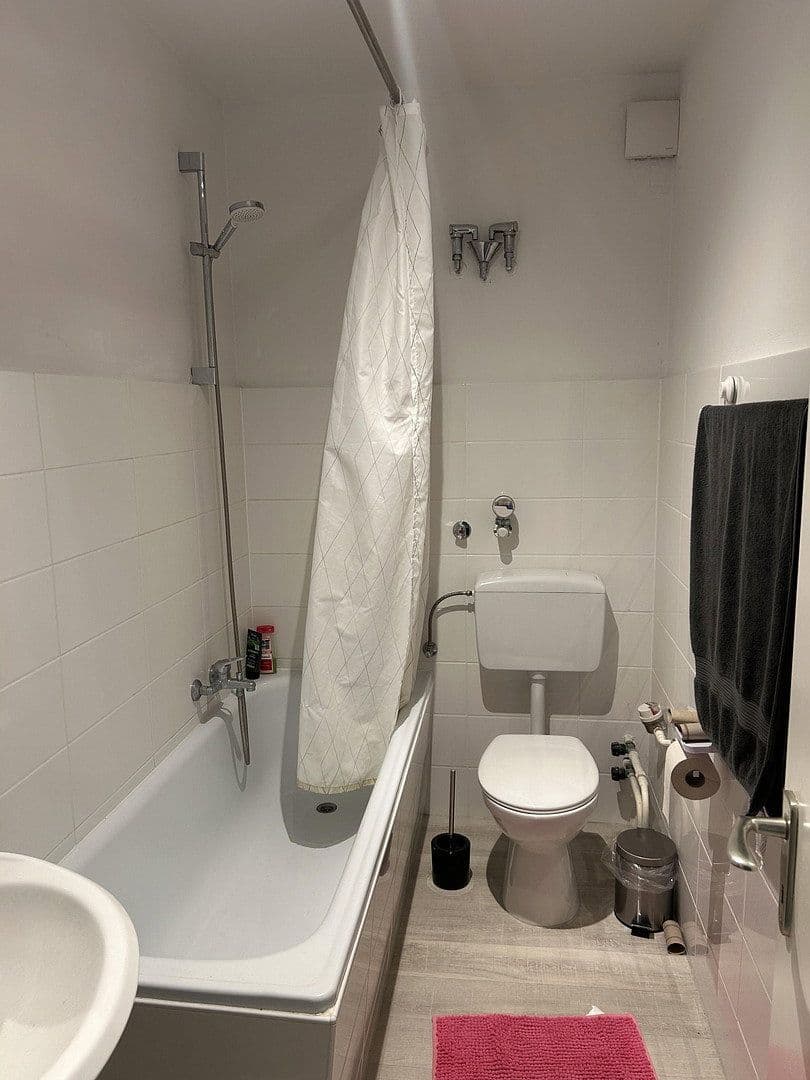 Prenájom bytu 1-izbový 41 m², Holtruper Straße 7, Bremen, Brémy Prenájom bytu 1-izbový 41 m², Holtruper Straße 7, Bremen, Brémy