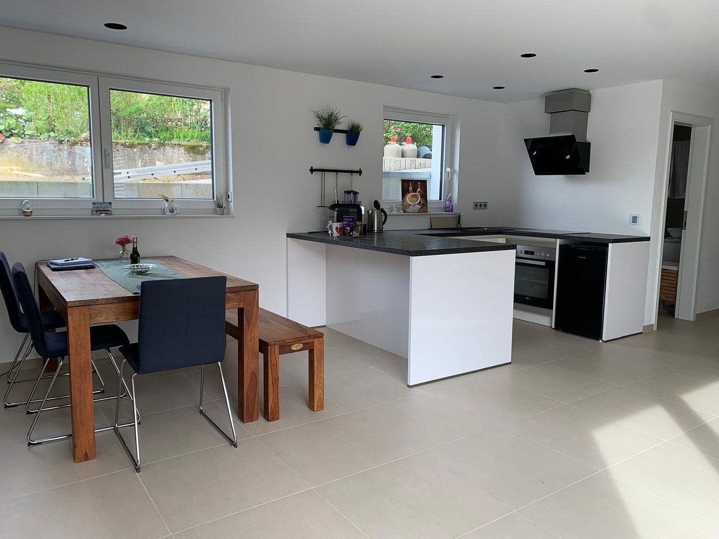 Prenájom bytu 2-izbový 75 m², Renningen, Bádensko-Wurttembersko Prenájom bytu 2-izbový 75 m², Renningen, Bádensko-Wurttembersko