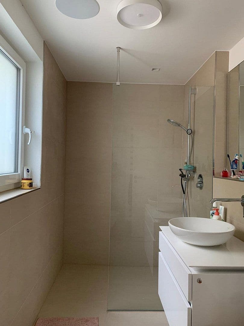 Prenájom bytu 2-izbový 75 m², Renningen, Bádensko-Wurttembersko Prenájom bytu 2-izbový 75 m², Renningen, Bádensko-Wurttembersko