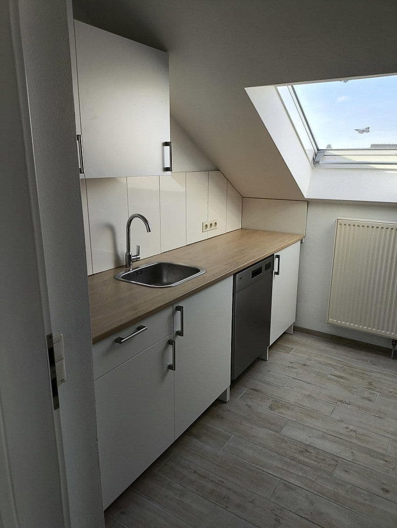 Prenájom bytu 3-izbový 70 m², Lorsch, Hesensko Prenájom bytu 3-izbový 70 m², Lorsch, Hesensko