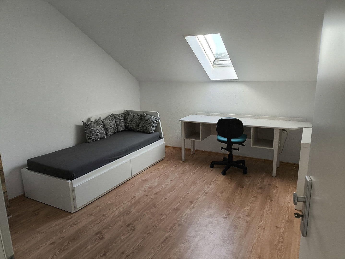 Prenájom bytu 3-izbový 70 m², Lorsch, Hesensko Prenájom bytu 3-izbový 70 m², Lorsch, Hesensko