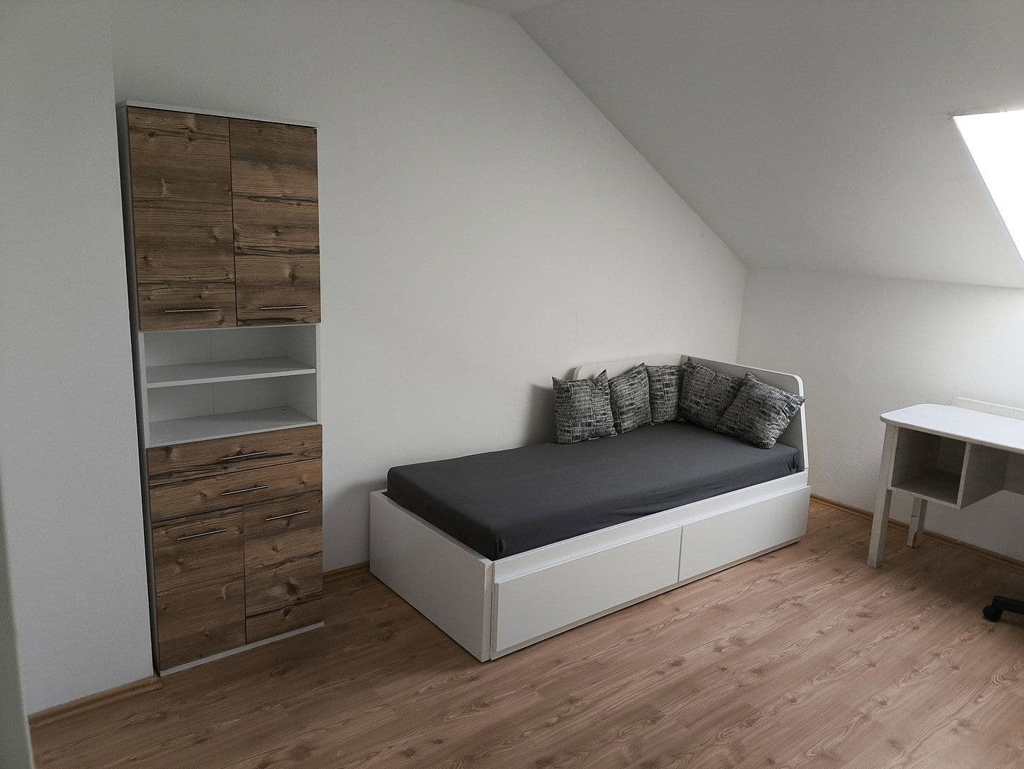Prenájom bytu 3-izbový 70 m², Lorsch, Hesensko Prenájom bytu 3-izbový 70 m², Lorsch, Hesensko