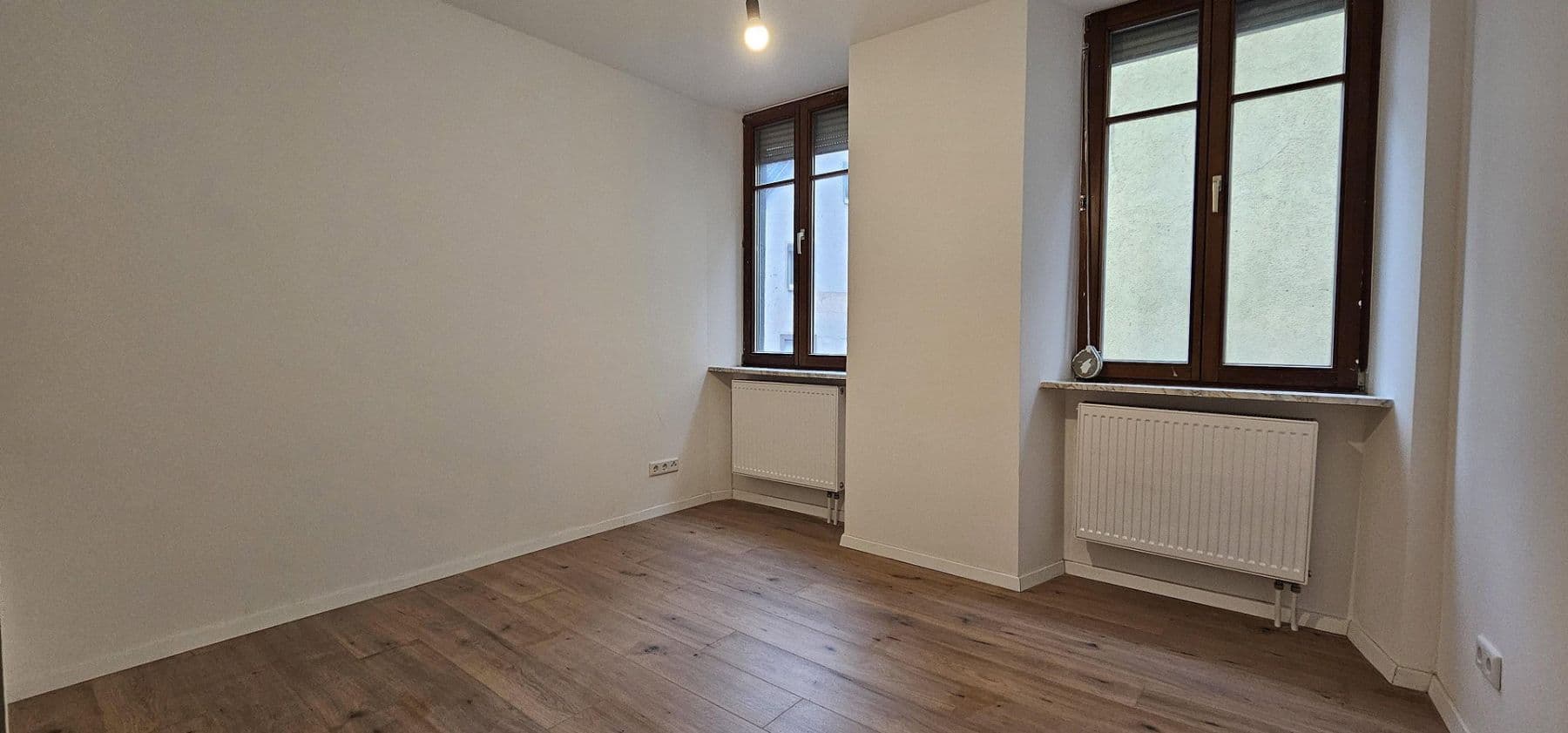 Prenájom bytu 3-izbový 62 m², Hauptstraße 59, Albersweiler, Porýnie-Falcko Prenájom bytu 3-izbový 62 m², Hauptstraße 59, Albersweiler, Porýnie-Falcko