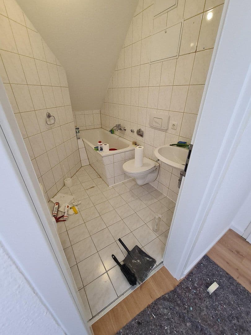 Prenájom bytu 2-izbový 45 m², Breite Straße 2, Hohenstein-Ernstthal, Sasko Prenájom bytu 2-izbový 45 m², Breite Straße 2, Hohenstein-Ernstthal, Sasko