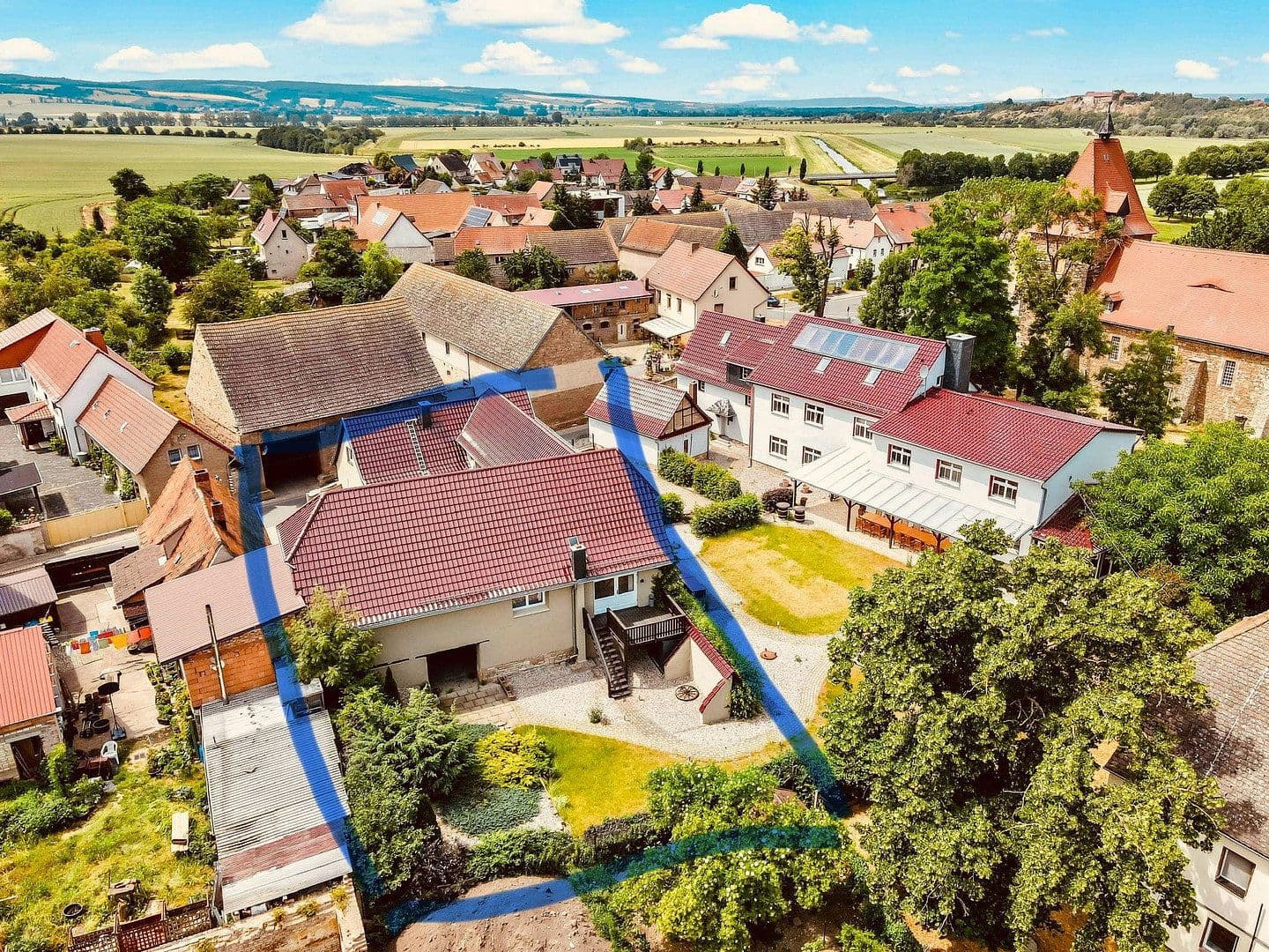 Predaj domu 220 m², pozemek 662 m², Freiheit 3, Kaiserpfalz, Sasko-Anhaltsko Predaj domu 220 m², pozemek 662 m², Freiheit 3, Kaiserpfalz, Sasko-Anhaltsko