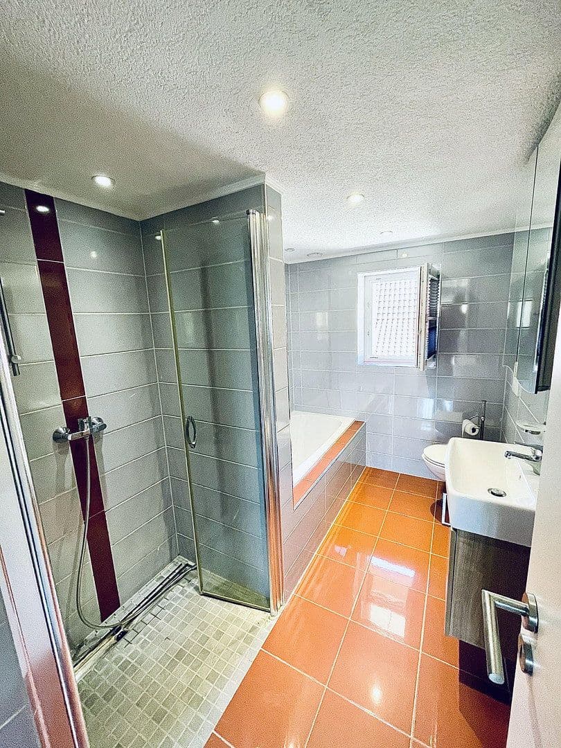 Predaj domu 220 m², pozemek 662 m², Freiheit 3, Kaiserpfalz, Sasko-Anhaltsko Predaj domu 220 m², pozemek 662 m², Freiheit 3, Kaiserpfalz, Sasko-Anhaltsko