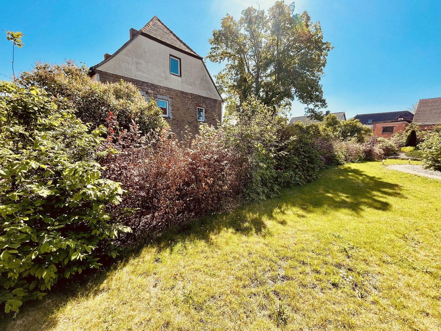 Predaj domu 220 m², pozemek 662 m², Freiheit 3, Kaiserpfalz, Sasko-Anhaltsko Predaj domu 220 m², pozemek 662 m², Freiheit 3, Kaiserpfalz, Sasko-Anhaltsko