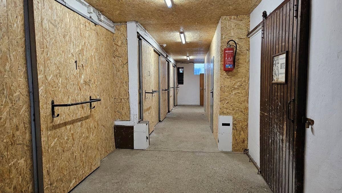 Prenájom nebytového priestoru 11 m², Scheerwiesenweg 55, Schwieberdingen, Bádensko-Wurttembersko Prenájom nebytového priestoru 11 m², Scheerwiesenweg 55, Schwieberdingen, Bádensko-Wurttembersko