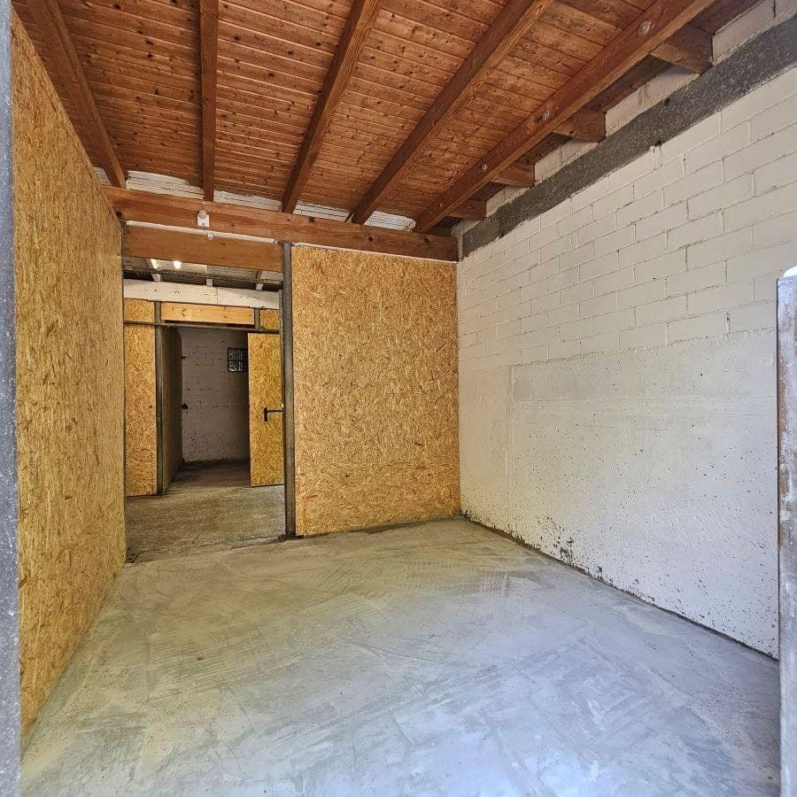 Prenájom nebytového priestoru 11 m², Scheerwiesenweg 55, Schwieberdingen, Bádensko-Wurttembersko Prenájom nebytového priestoru 11 m², Scheerwiesenweg 55, Schwieberdingen, Bádensko-Wurttembersko