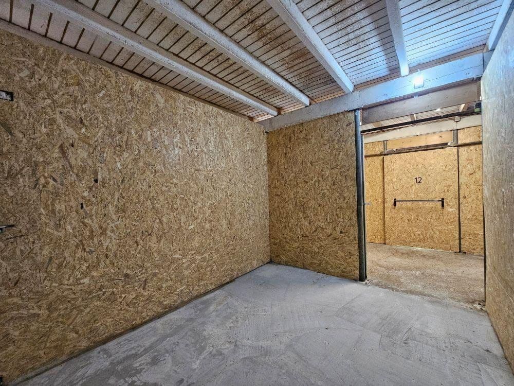 Prenájom nebytového priestoru 11 m², Scheerwiesenweg 55, Schwieberdingen, Bádensko-Wurttembersko Prenájom nebytového priestoru 11 m², Scheerwiesenweg 55, Schwieberdingen, Bádensko-Wurttembersko