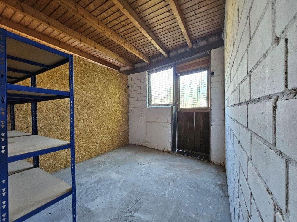 Prenájom nebytového priestoru 11 m², Scheerwiesenweg 55, Schwieberdingen, Bádensko-Wurttembersko Prenájom nebytového priestoru 11 m², Scheerwiesenweg 55, Schwieberdingen, Bádensko-Wurttembersko