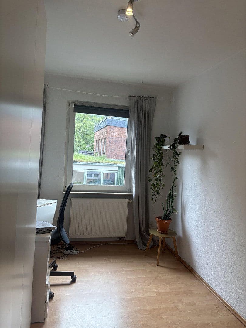 Prenájom bytu 3-izbový 62 m², Bodelschwinghstraße 10, Bonn, Severné Porýnie - Westfálsko Prenájom bytu 3-izbový 62 m², Bodelschwinghstraße 10, Bonn, Severné Porýnie - Westfálsko