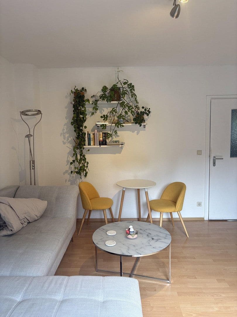 Prenájom bytu 3-izbový 62 m², Bodelschwinghstraße 10, Bonn, Severné Porýnie - Westfálsko Prenájom bytu 3-izbový 62 m², Bodelschwinghstraße 10, Bonn, Severné Porýnie - Westfálsko