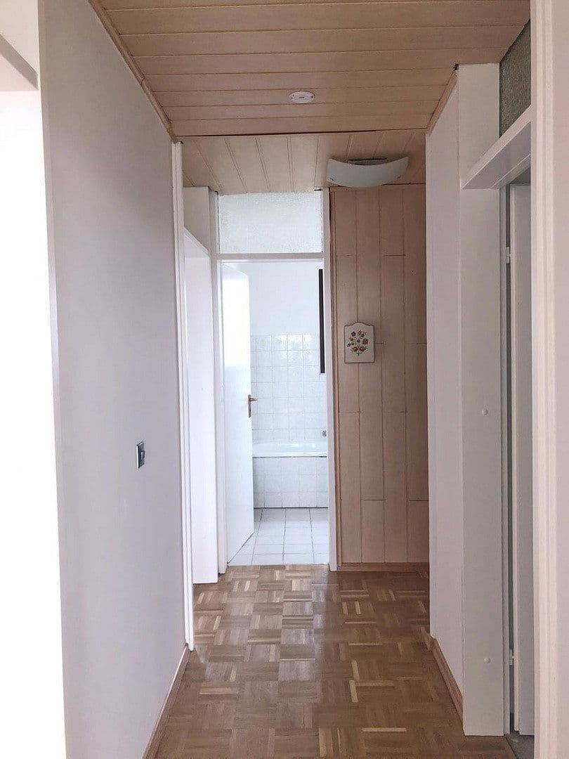 Prenájom domu 100 m², pozemek 1 m², Lerchenstraße 25, Crailsheim, Bádensko-Wurttembersko Prenájom domu 100 m², pozemek 1 m², Lerchenstraße 25, Crailsheim, Bádensko-Wurttembersko