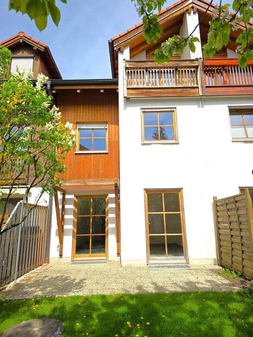 Predaj domu 113 m², pozemek 118 m², Markt Schwaben, Bavorsko Predaj domu 113 m², pozemek 118 m², Markt Schwaben, Bavorsko