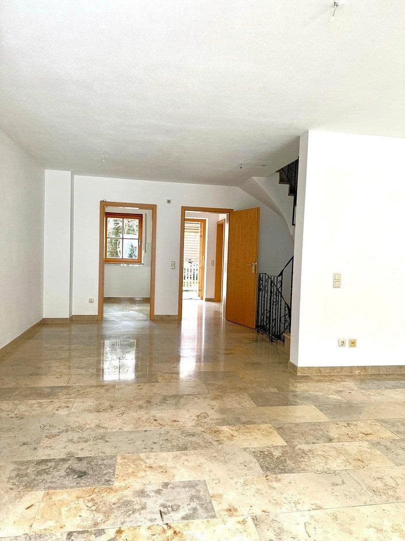 Predaj domu 113 m², pozemek 118 m², Markt Schwaben, Bavorsko Predaj domu 113 m², pozemek 118 m², Markt Schwaben, Bavorsko