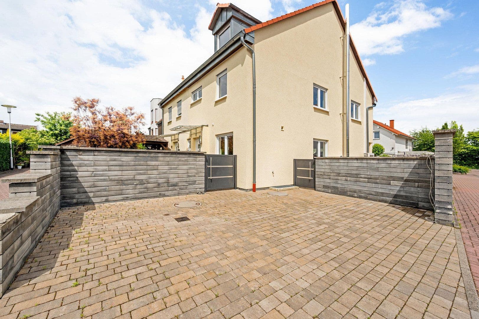 Predaj domu 141 m², pozemek 224 m², In der Wolfskaute 23, Weiterstadt, Hesensko Predaj domu 141 m², pozemek 224 m², In der Wolfskaute 23, Weiterstadt, Hesensko