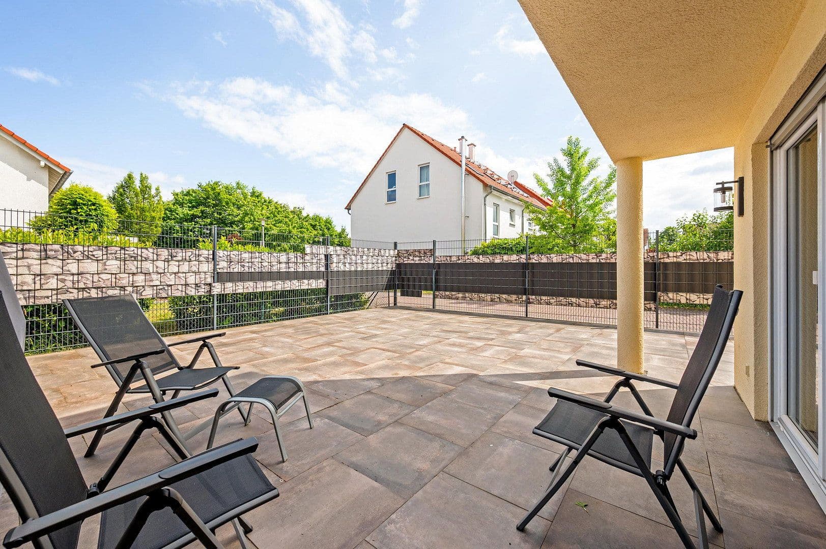 Predaj domu 141 m², pozemek 224 m², In der Wolfskaute 23, Weiterstadt, Hesensko Predaj domu 141 m², pozemek 224 m², In der Wolfskaute 23, Weiterstadt, Hesensko
